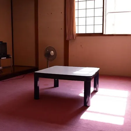 Guest House Shiroikiseki Toyama Exterior photo